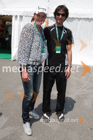 Petra Majdič, smučarska tekačica in Primož Peterka, smučarski skakalec31. Maraton treh src, reportaža