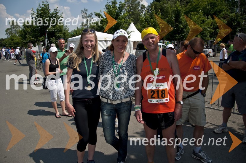 Ana Sirk, Petra Majdič, smučarska tekačica in Erih Sirk, tek na 42 km31. Maraton treh src, udeleženci