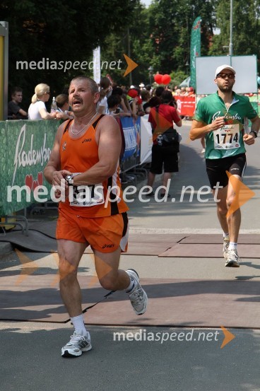 Peter Šalika, tek na 21 km31. Maraton treh src, udeleženci