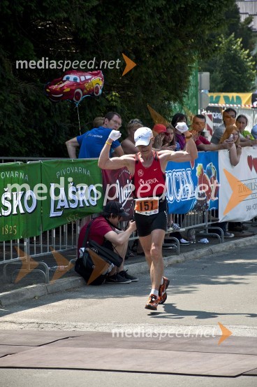 Bešo Čamil, tek na 42 km31. Maraton treh src, udeleženci