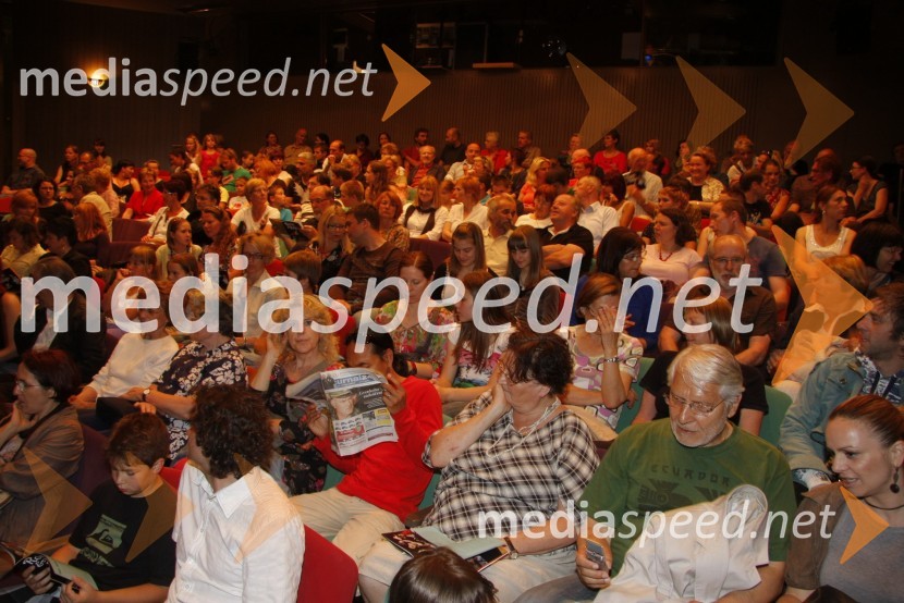 PublikaPremiera predstave Romeo in Julija