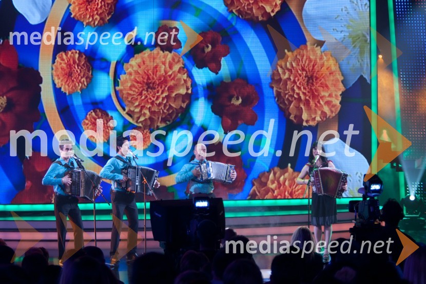 	Družina Ferme: Anže, Kristijan, Gotard in MonikaSlovenija ima talent, snemanje četrte polfinalne oddaje