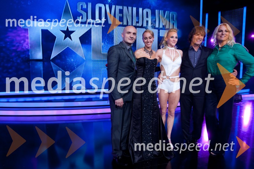 Branko Čakarmiš, Julija Kramar in Ekaterina Faskhutdinova, Brane Kastelic in Lucienne LončinaSlovenija ima talent, snemanje četrte polfinalne oddaje