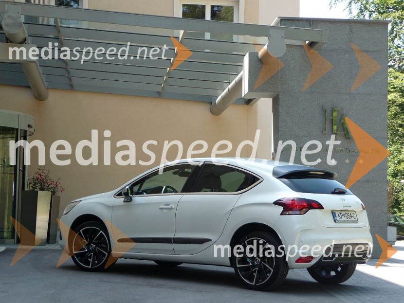 Citroen DS4Citroen DS4 in C-Zero, slovenska predstavitev