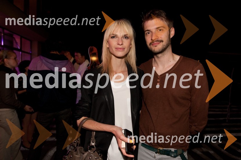 Danaja Vegelj, stilistka in Den Baruca, Then visionSvetloba kot vir življenja, mladosti, svobode, erosa, znanja, novosti – navdih za ustvarjalno moč, modna revija