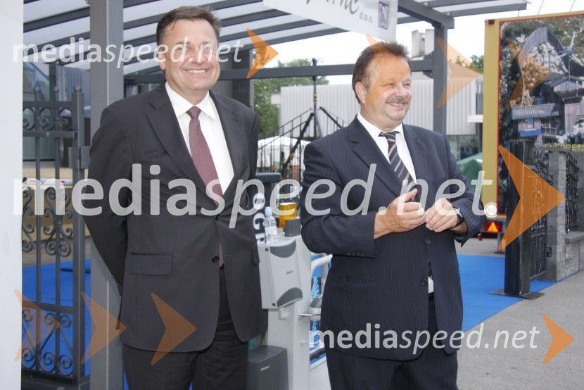 Zoran Jankovič, župan Mestne občine Ljubljana in Štefan Pavlinjek, direktor podjetja ROTO in predsednik upravnega odbora Obrtne zbornice SlovenijeSvileni šiv slovenske obrti, modna revija