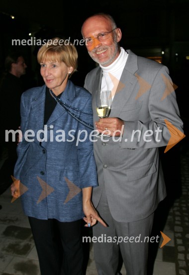 Marjan Šrimpf, novinar RTV Slovenija z ženoOtvoritev Galerije Gosposke