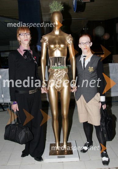 Matjaž Plošinjak in Eric Maj Potočnik, modna kreatorja znamke MEMCoutureOtvoritev Galerije Gosposke