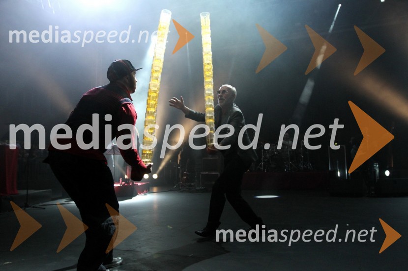 ... ter Dino Merlin, pevecDino Merlin, koncert