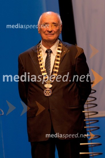 Stanko Ojnik, prvi guverner Distrikta 1912Slovesnost ob ustanovitvi Rotary International District 1912