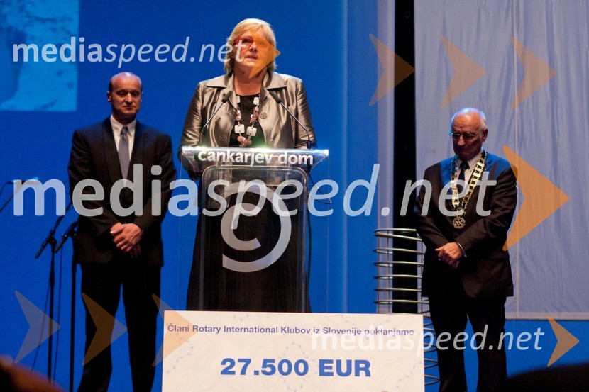 ..., Alenka Kovšca, državna sekretarka in Stanko Ojnik, prvi guverner Distrikta 1912Slovesnost ob ustanovitvi Rotary International District 1912