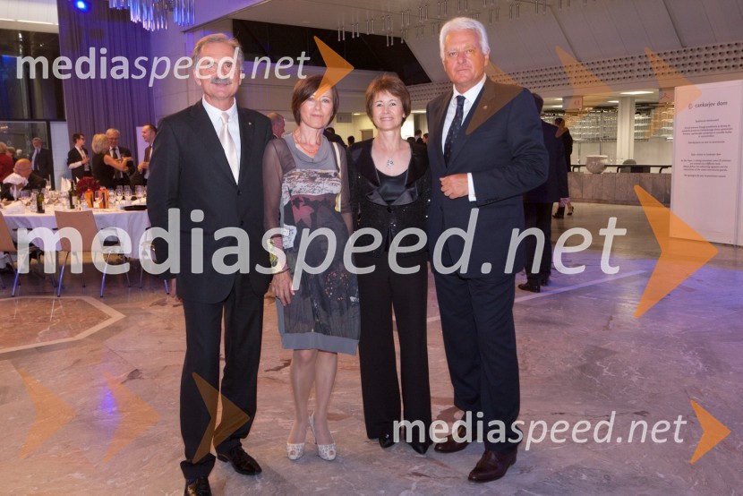 Bogdan in Dina Vožič, Rotary Domžale ter Loredana in Jurij Kolbe, predsednik Rotary PortorožSlovesnost ob ustanovitvi Rotary International District 1912