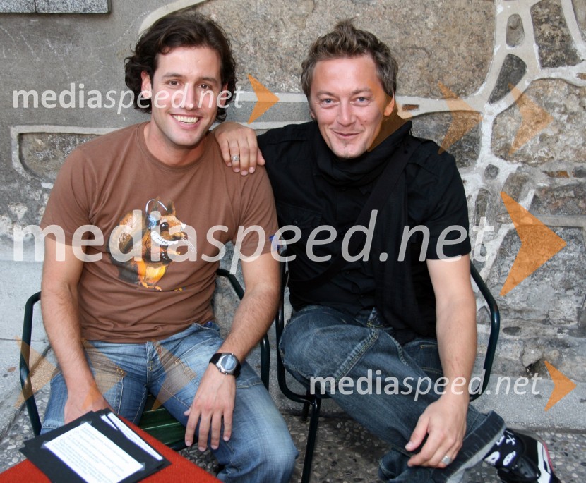 Peter Poles, voditelj na RTV Slovenija in David Matej Goljat, stilistSlovenska popevka