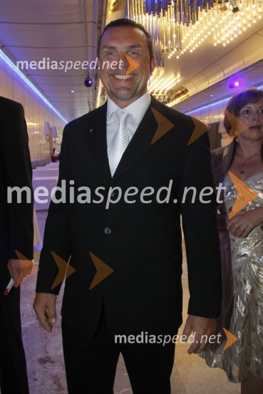 Zvone Petek, podjetnikSlovesnost ob ustanovitvi Rotary International District 1912