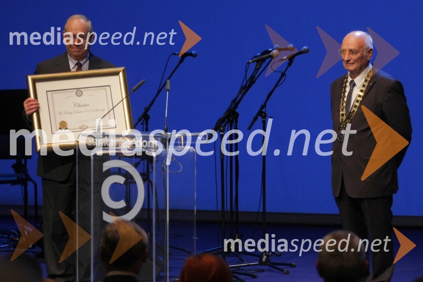 Ray Klinginsmith, predsednik Rotary International in Stanko Ojnik, prvi guverner Distrikta 1912Slovesnost ob ustanovitvi Rotary International District 1912