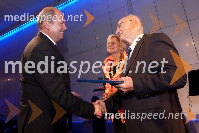 Brane Piano, Rotary klub Celje, Barbara Kamler Wild, guvernerka distrikta 1910 in Stanko Ojnik, prvi guverner Distrikta 1912Slovesnost ob ustanovitvi Rotary International District 1912