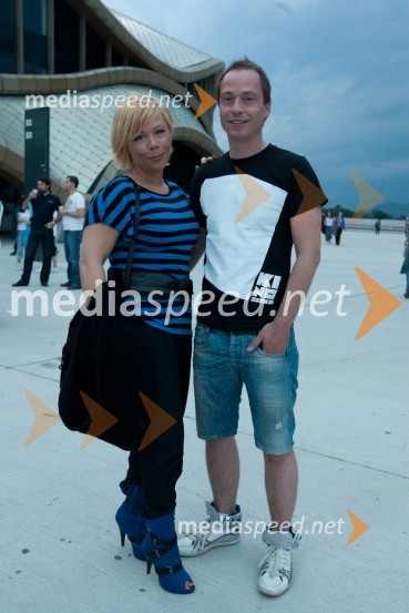 Majda Vrhovnik, PR trgovine New Yorker ter direktorica M.V. d.o.o. in Mitja Bravhar, pomočnik direktorja za menedžment in finance Kino ŠiškaKoncert skupine Siddharta v Stožicah