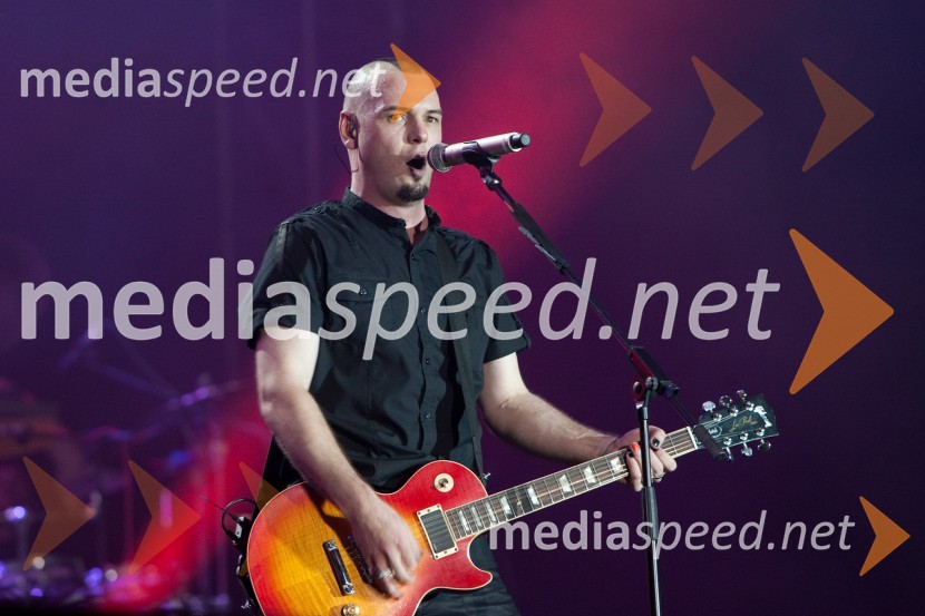 Tomi Meglič, pevec skupine SiddhartaKoncert skupine Siddharta v Stožicah