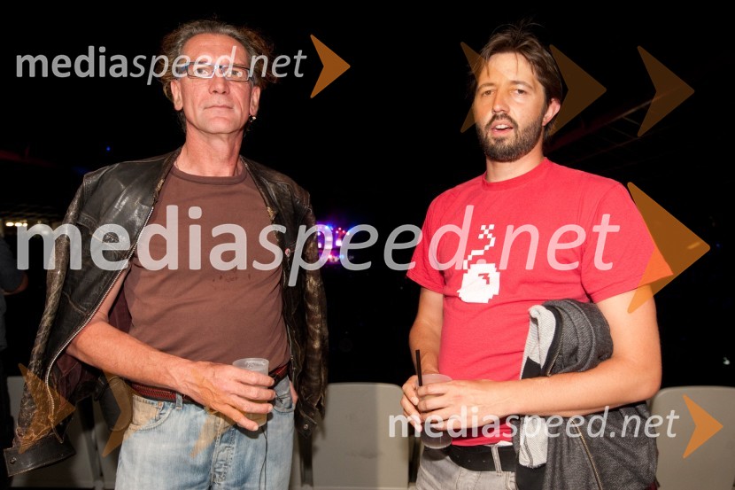Simon Kardum, direktor Kina Šiška in Matjaž Manček, pomočnik direktorja za glasbeni programKoncert skupine Siddharta v Stožicah