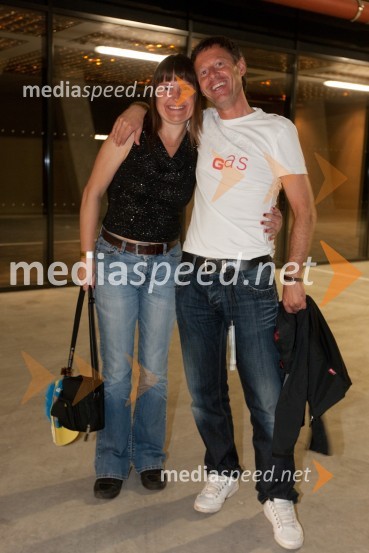 Franci Hren, A-Cosmos s spremljevalkoKoncert skupine Siddharta v Stožicah