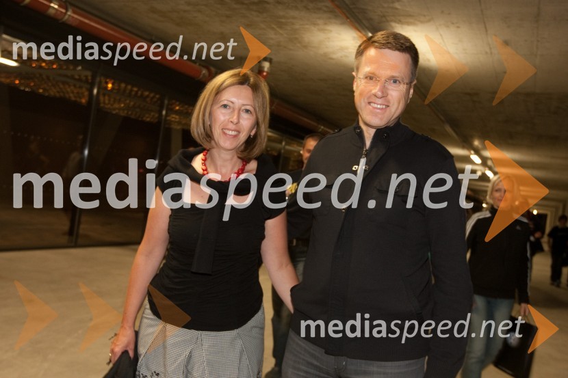 Samuel Žbogar, zunanji minister s sporogoKoncert skupine Siddharta v Stožicah