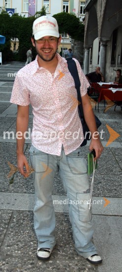 Anžej Dežan, pevecSlovenska popevka