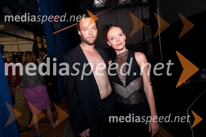 Gregor Luštek in Rosana Hribar, plesalcaModni spektakel idrijske čipke