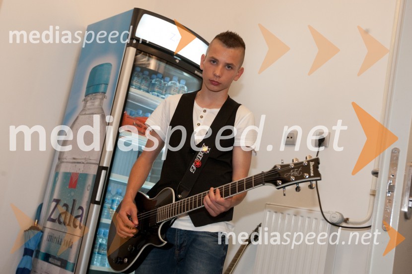 Žan SerčičSlovenija ima talent, veliki finale