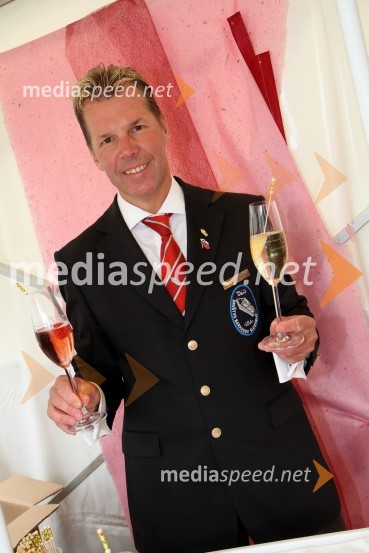 Aleš Ogrin, barman5. Dan odprtih kleti, tradicionalna prireditev Radgonskih goric