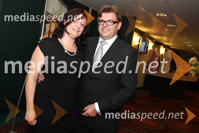 Doris Možic Žičkar, vodja nabave in Dari Južna, lastnik podjetja Lisca d.d.Lisca, predstavitev kolekcije Lisca za sezono pomlad in poletje 2012