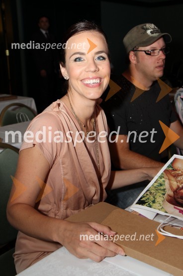 Lorella FlegoLisca, predstavitev kolekcije Lisca za sezono pomlad in poletje 2012