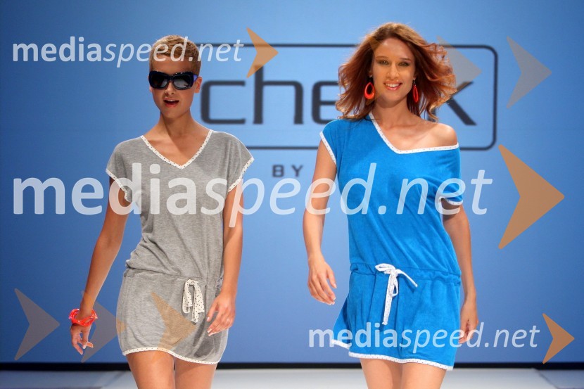 Samanta Škrjanec, manekenka in Anamarija Avbelj, Miss Universe Slovenije 2008Lisca, predstavitev kolekcije Lisca za sezono pomlad in poletje 2012