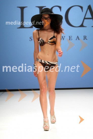 Nina Kočar, manekenkaLisca, predstavitev kolekcije Lisca za sezono pomlad in poletje 2012