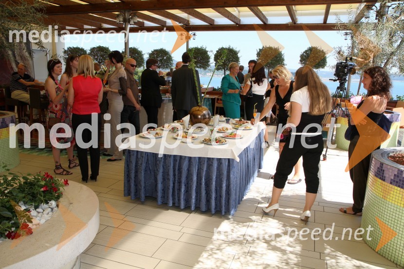 Lisca, predstavitev kolekcije Lisca za sezono pomlad in poletje 2012