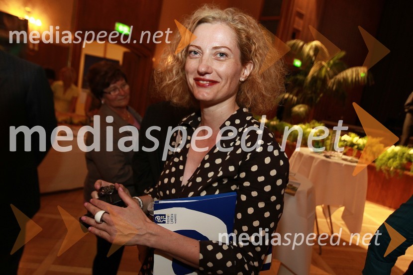 Hermina Kovačič, novinarkaOkusi Slovenije v Celovcu, sprejem ob 20. obletnici državnosti Slovenije