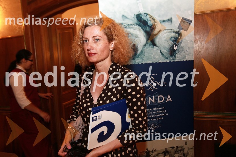 Hermina Kovačič, novinarkaOkusi Slovenije v Celovcu, sprejem ob 20. obletnici državnosti Slovenije