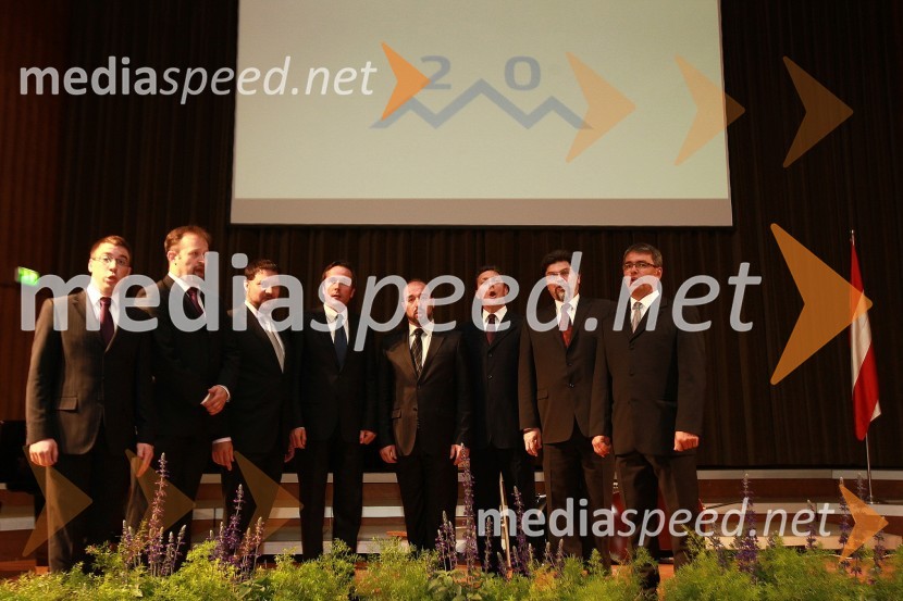 Slovenski oktetOkusi Slovenije v Celovcu, sprejem ob 20. obletnici državnosti Slovenije