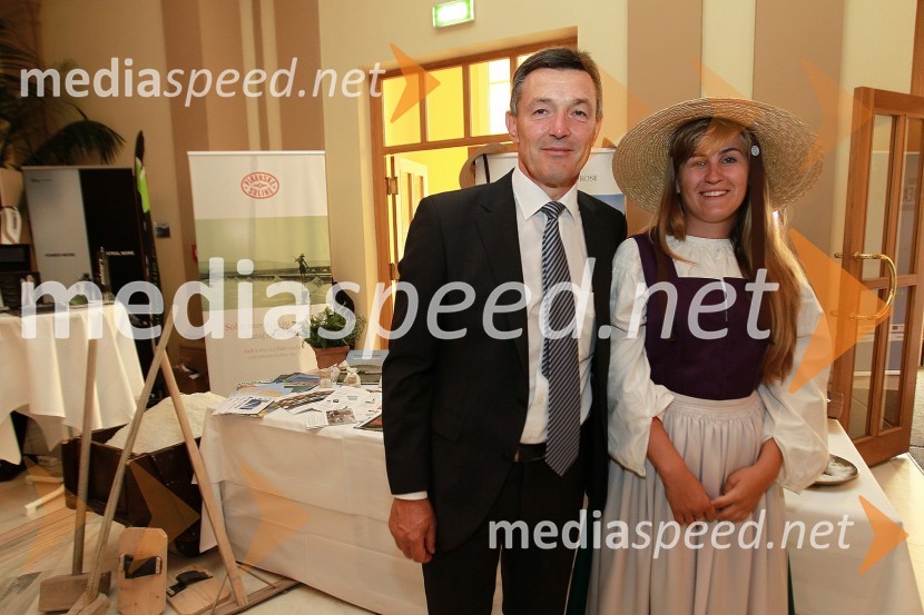 Alojz Jurjec, direktor Piranske soline in Desire Joras, Piranske solineOkusi Slovenije v Celovcu, sprejem ob 20. obletnici državnosti Slovenije