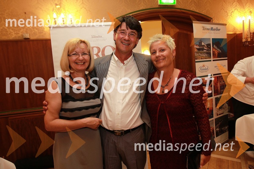 Andreja Andoljšek, Franc Andoljšek, prokurist Kovintrade Klagenfurt in Ivanka Ajlec, direktorica Terme 3000Okusi Slovenije v Celovcu, sprejem ob 20. obletnici državnosti Slovenije