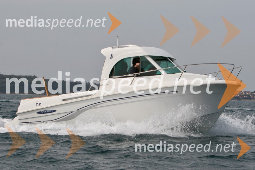 Beneteau Antares 6.6Beneteau Antares 6.6, test