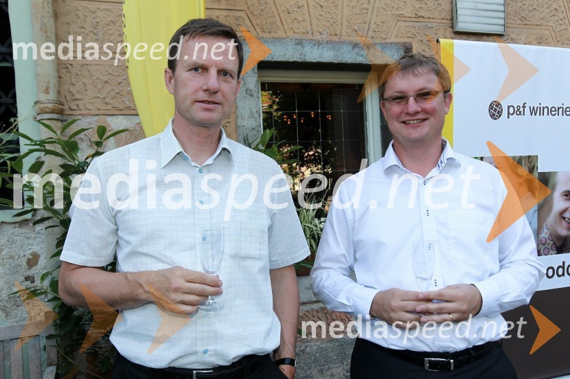 Božo Vihar, direktor E+H Slovenija in Uroš Prosen, TGE Podružnica LjubljanaMlado in staro za dobrodelnost: Predstavitev novega letnika vin in dobrodelna dražba P&F Jeruzalem Ormož in Ljutomer