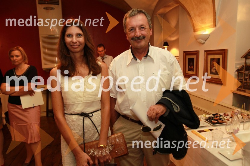 Mira Arnšek Prosen, P&F Holding Vino in ...Mlado in staro za dobrodelnost: Predstavitev novega letnika vin in dobrodelna dražba P&F Jeruzalem Ormož in Ljutomer