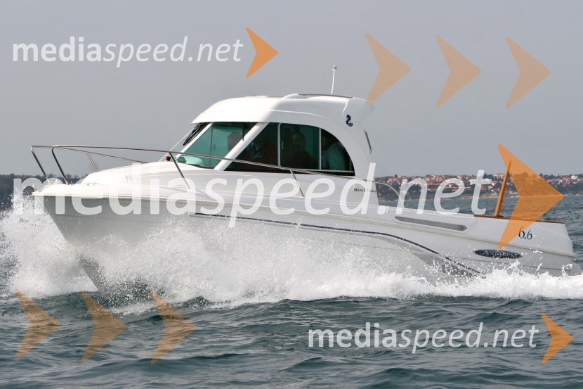 Beneteau Antares 6.6Beneteau Antares 6.6, test