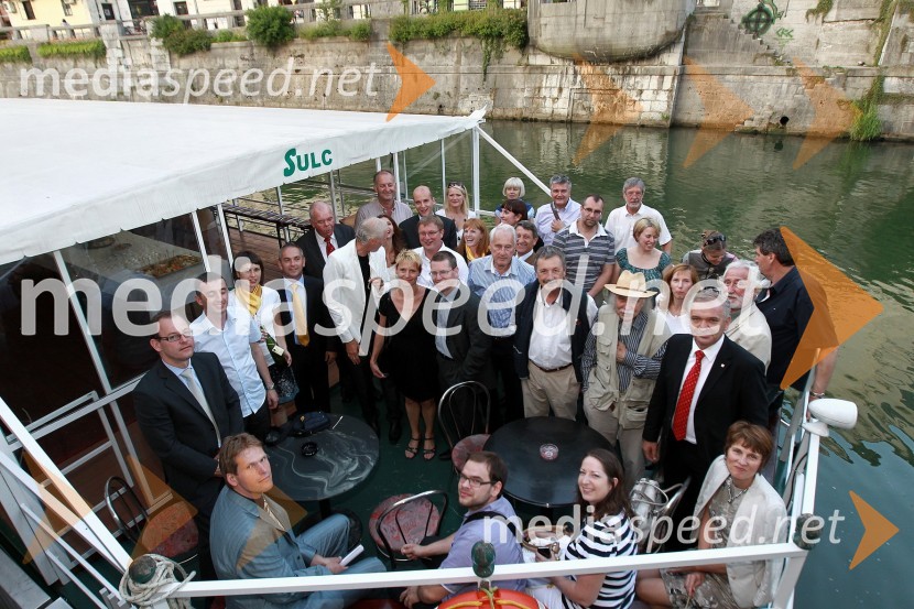 Mlado in staro za dobrodelnost: Predstavitev novega letnika vin in dobrodelna dražba P&F Jeruzalem Ormož in Ljutomer