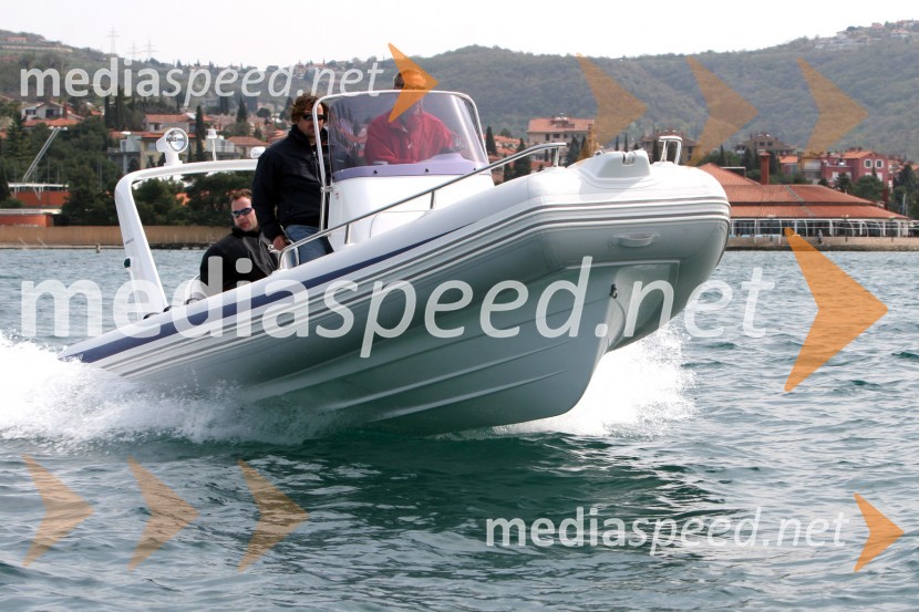 Grand Silver Line Cruisers S650Grand Silver Line Cruisers S650, test