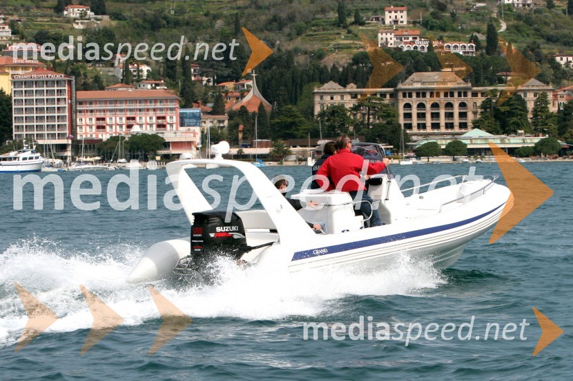 Grand Silver Line Cruisers S650Grand Silver Line Cruisers S650, test