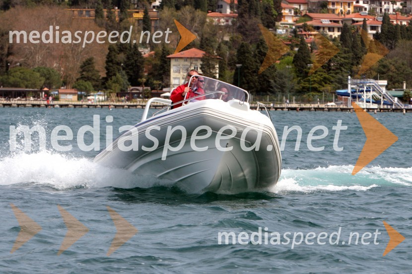 Grand Silver Line Cruisers S650Grand Silver Line Cruisers S650, test