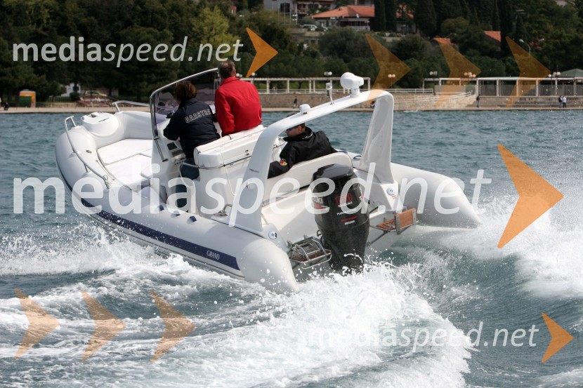 Grand Silver Line Cruisers S650Grand Silver Line Cruisers S650, test