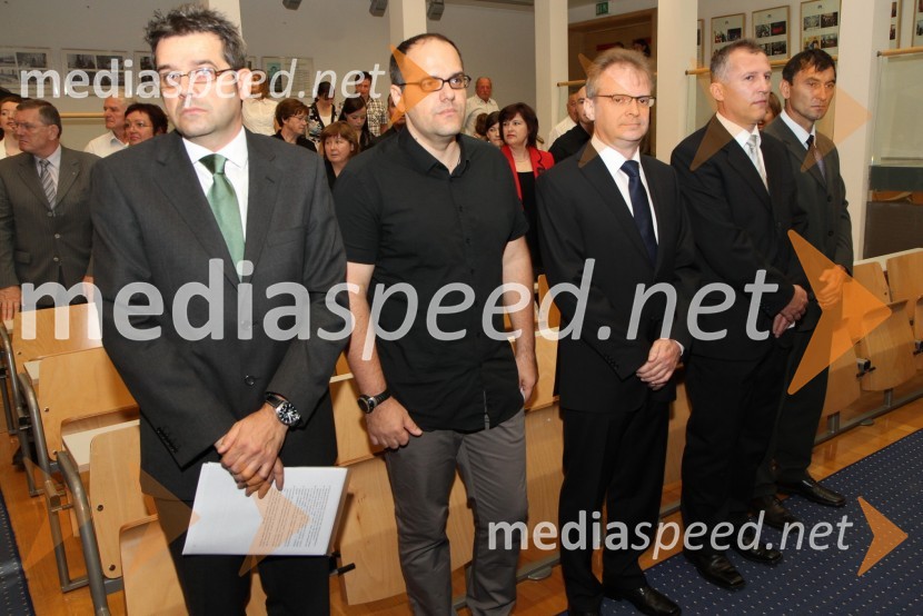 ..., prof. dr. Dean Korošak, Fakulteta za gradbeništvo, prof. dr. Miran Brezočnik, Fakulteta za strojništvo Univerze v Mariboru, prof. dr. Franc Zupančič, Fakulteta za strojništvo Univerze v Mariboru in prof. dr. Srečko Glodež, Fakulteta za strojništvo Univerze v MariboruUniverza v Mariboru, Promocija doktorjev znanosti