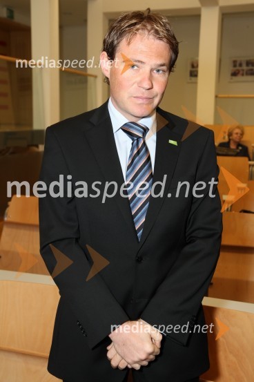 Dr. Gorazd Justinek, Ekonomsko poslovna fakulteta Univerze v MariboruUniverza v Mariboru, Promocija doktorjev znanosti